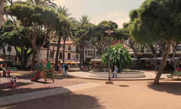 España Puerto De La Cruz  Plaza del Charco Plaza del Charco Islas Canarias - Puerto De La Cruz  - España