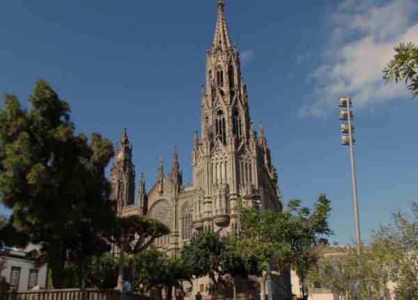 España Arucas  Iglesia de San Juan Bautista Iglesia de San Juan Bautista Arucas - Arucas  - España