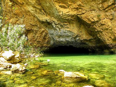 Cueva de Altinbesik y Parque Nacional