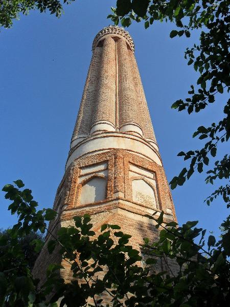 La Mezquita de Yivli Minare 