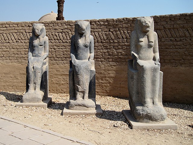 Egipto Luxor Templo de Mut Templo de Mut Luxor - Luxor - Egipto