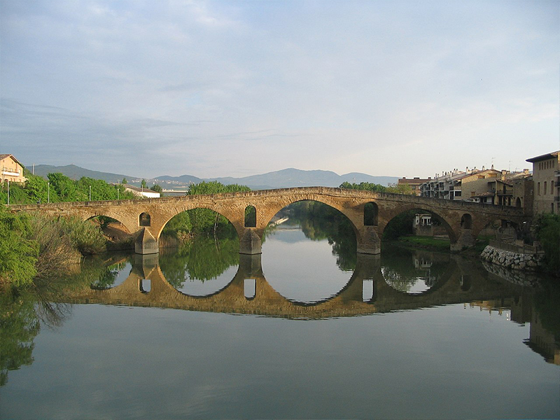 España PUENTE LA REINA PUENTE LA REINA PUENTE LA REINA - - España