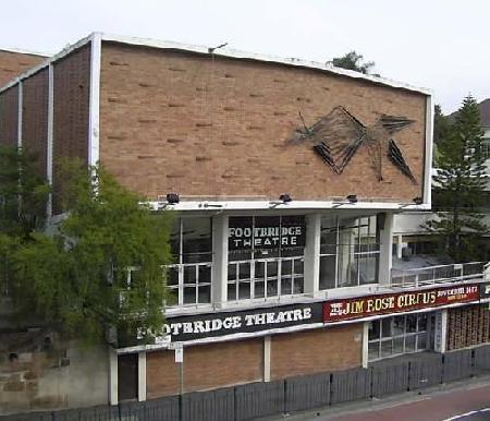 Teatro Footbridge