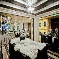 Las mejores ofertas de Royal Castle Elenite