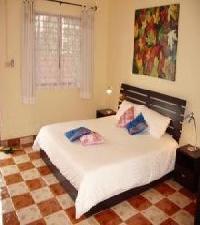 Las mejores ofertas de Gay Hostal Puerta Del Sol Phuket Pho Thong 