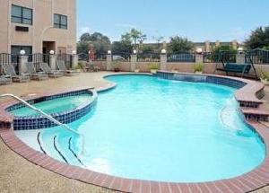 Comfort Suites Near Galleria