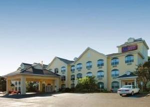 Comfort Suites (Marquette)