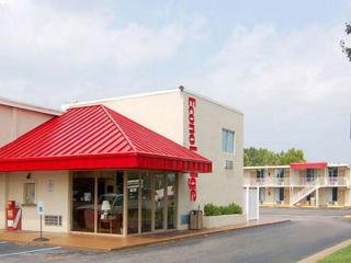 Econo Lodge Coliseum and Convention Center