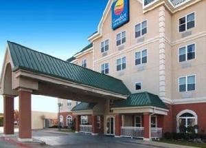 Comfort Inn & Suites I-35 E/Walnut Hill