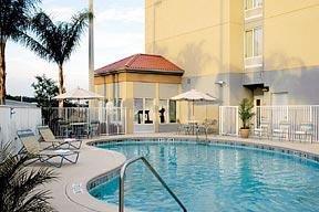 Las mejores ofertas de Comfort Inn & Suites Colonial Town Park Orlando