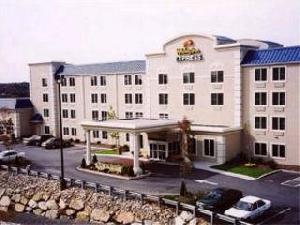 HOLIDAY INN EXPRESS MILFORD