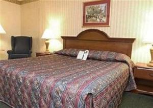 HOLIDAY INN EXPRESS MILFORD