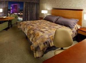 Royal Vacations Suites