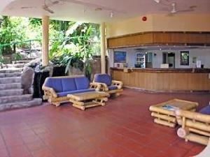 Club Tropical Resort