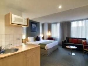 Crossley by Mercure