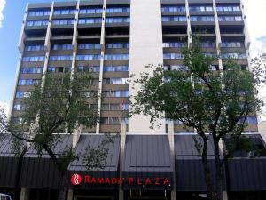 Las mejores ofertas de RAMADA PLAZA REGINA Canmore