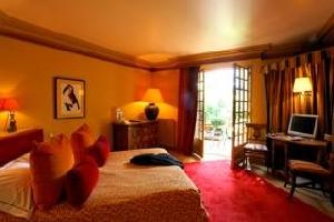 Cazaudehore, Charming Hotel in the Forest