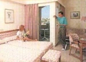 UNIVERSAL HOTEL DON LEON