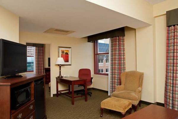 Las mejores ofertas de HAMPTON INN INDIANAPOLIS DWTN ACROSS FROM CIRCLE CENTRE Indianapolis 