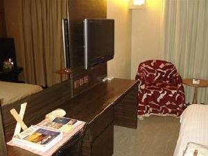 THE INN AT BAY HARBOR