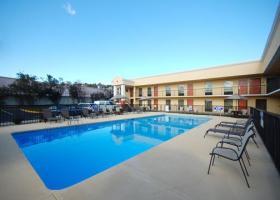 Las mejores ofertas de CLARION INN & SUITES HAYWOOD MALL AREA Greenville 