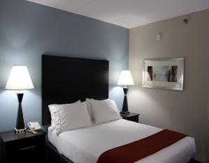 Las mejores ofertas de HOLIDAY INN EXPRESS FORSYTH Forsyth