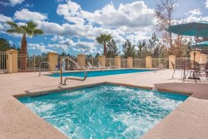 Las mejores ofertas de La Quinta Inn & Suites By Wyndham Kingsland/Kings Kingsland