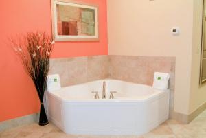 Las mejores ofertas de HOLIDAY INN EXPRESS HOTEL & SUITES GRAND ISLAND Grand Island