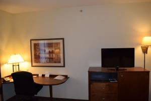 Las mejores ofertas de HOLIDAY INN EXPRESS HOTEL & SUITES SPARTA Sparta