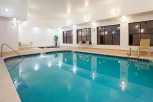 Las mejores ofertas de HOLIDAY INN EXPRESS & SUITES M Morris