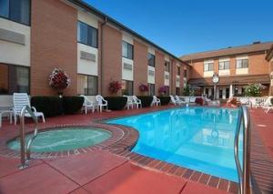 Las mejores ofertas de COMFORT INN MUNDELEIN Elk Grove Village