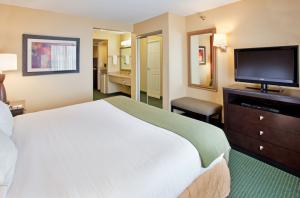 Las mejores ofertas de HOLIDAY INN EXPRESS & SUITES NORFOLK Norfolk