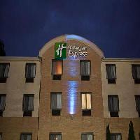 Las mejores ofertas de HOLIDAY INN EXPRESS HOTEL & SUITES CANTON Canton