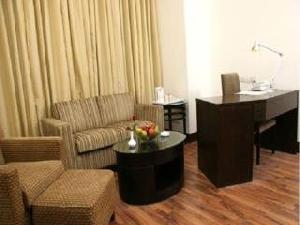 Dolphinn ( Just Like Home )