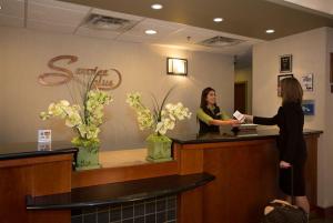 Las mejores ofertas de Service Plus Inns and Suites Calgary 