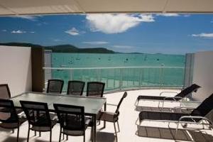 AT MARINA SHORES