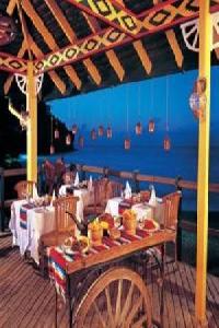Las mejores ofertas de Sandals Regency La Toc Gros Islet