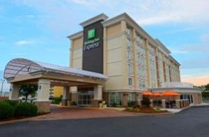 Las mejores ofertas de HOLIDAY INN EXPRESS HAMPTON - COLISEUM CENTRAL Hampton