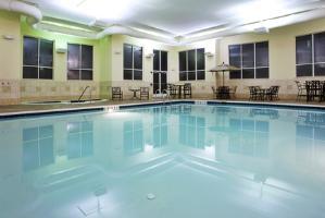 Las mejores ofertas de HOLIDAY INN HOTEL AND SUITES BECKLEY Beckley 