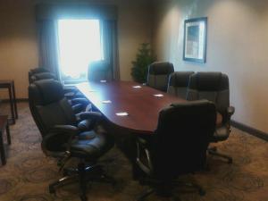 Las mejores ofertas de HOLIDAY INN EXPRESS HOTEL & SUITES SIDNEY Sidney