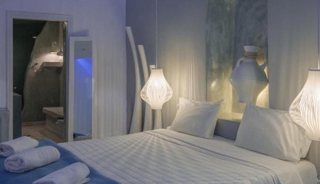 Las mejores ofertas de Loucas Santorini 