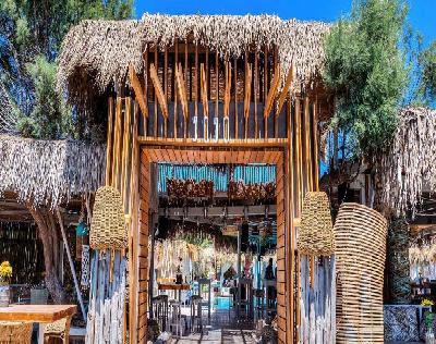 Las mejores ofertas de JOJO BEACH & BAR Santorini 