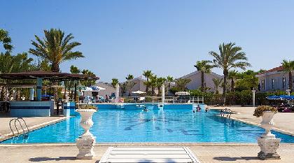 Las mejores ofertas de Long Beach Hotel and Villas Famagusta