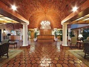 Las mejores ofertas de EMBASSY SUITES BY HILTON SCOTTSDALE RESORT Carefree 