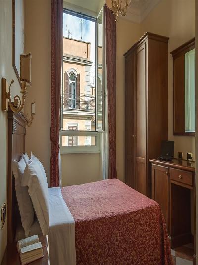 Las mejores ofertas de Romantica Attic Roma