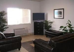Econo Lodge  Inn & Suites Albuquerque Airport
