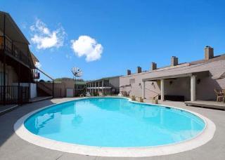 Las mejores ofertas de Rodeway Inn & Suites Arlington National Cemetry