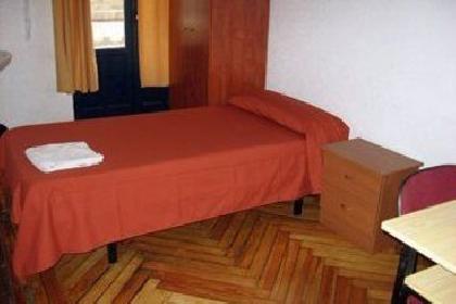 Las mejores ofertas de Hostal Residencia Para Estudiantes Arti I Madrid