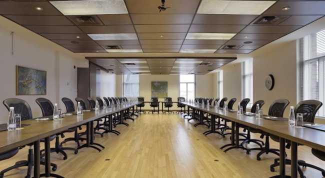 Las mejores ofertas de HOTEL 71 - SUPERIOR (1 QUEEN) CB Quebec