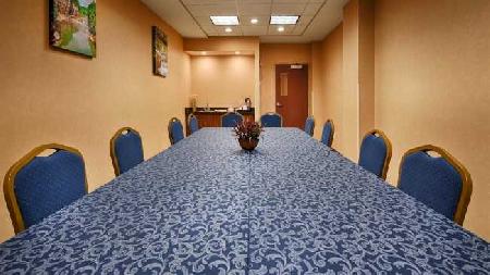 Las mejores ofertas de PLUS VICTOR INN SUITES Victor